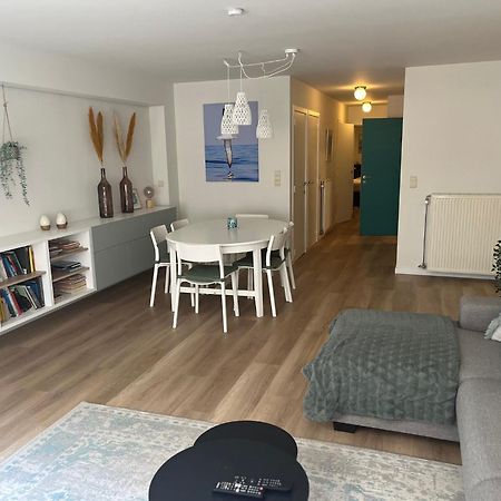 Tof En Ruim Appartement Op 50 Meter Van Strand! 克诺克－海斯特 外观 照片